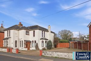 LADYSMITH AVENUE- click for photo gallery